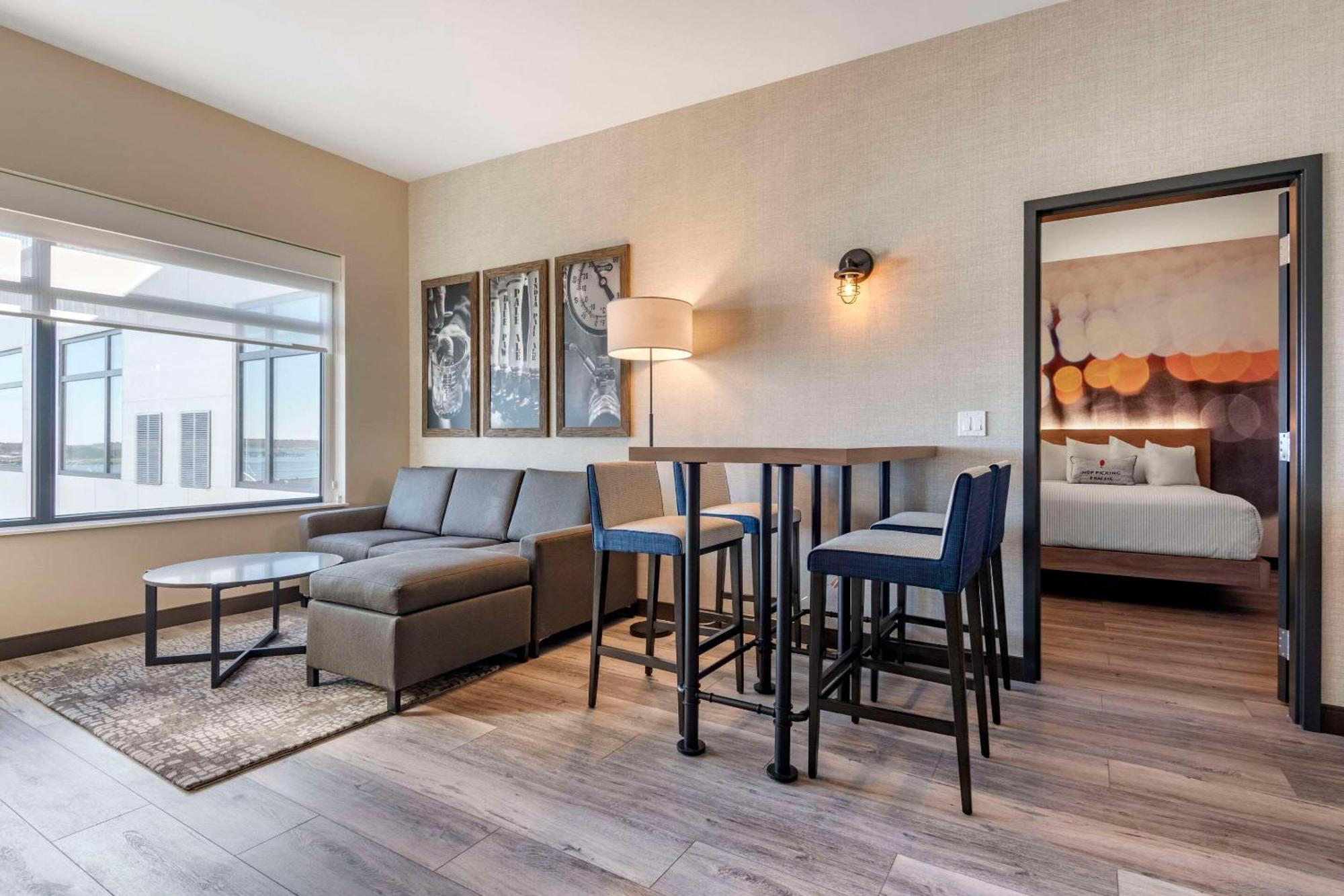 Cambria Hotel Portland Downtown Old Port Εξωτερικό φωτογραφία